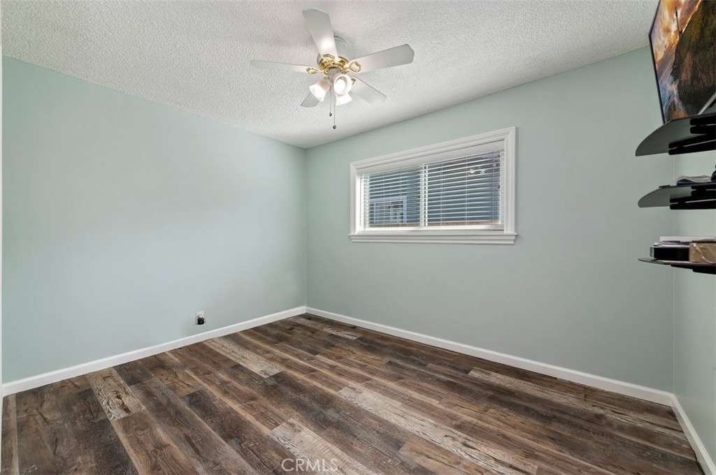 1225 E Balsam Property Photo 20