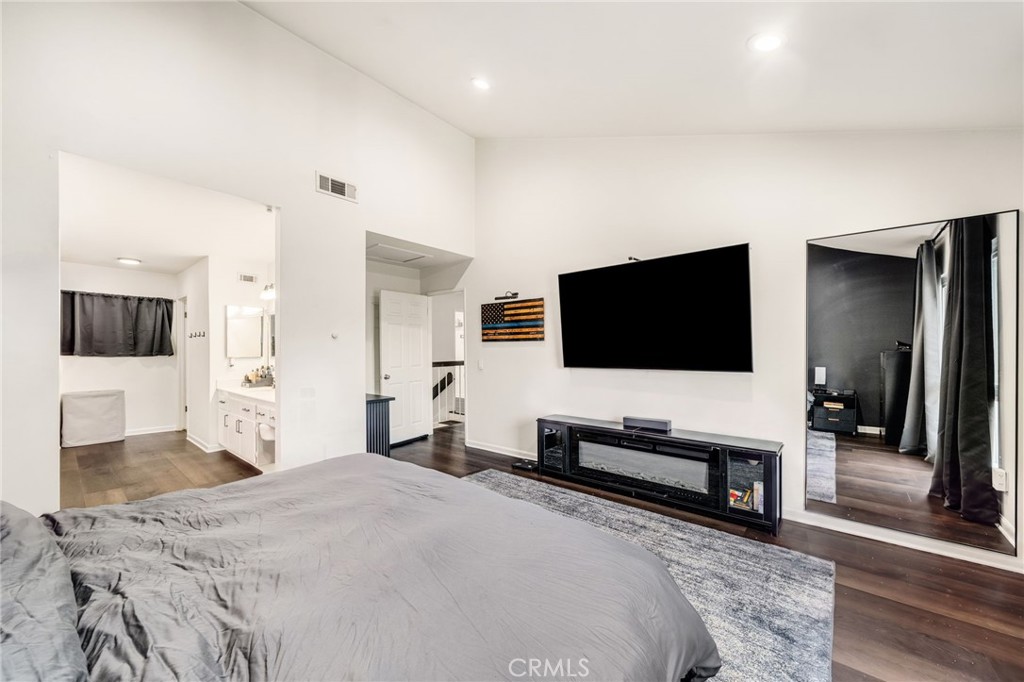 965 W Imperial Highway 54 Property Photo 17