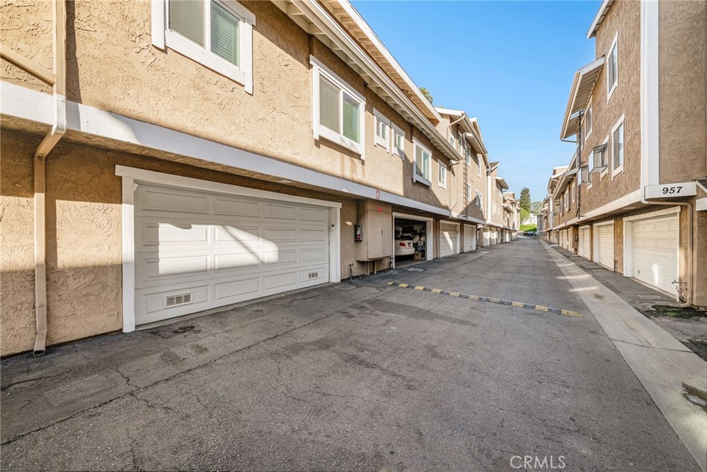 965 W Imperial Highway 54 Property Photo 21