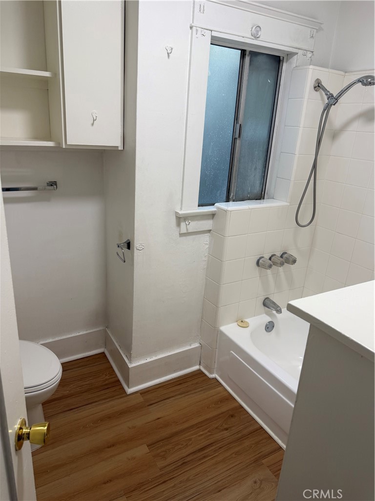 521 N Pomona 6 Property Photo 6