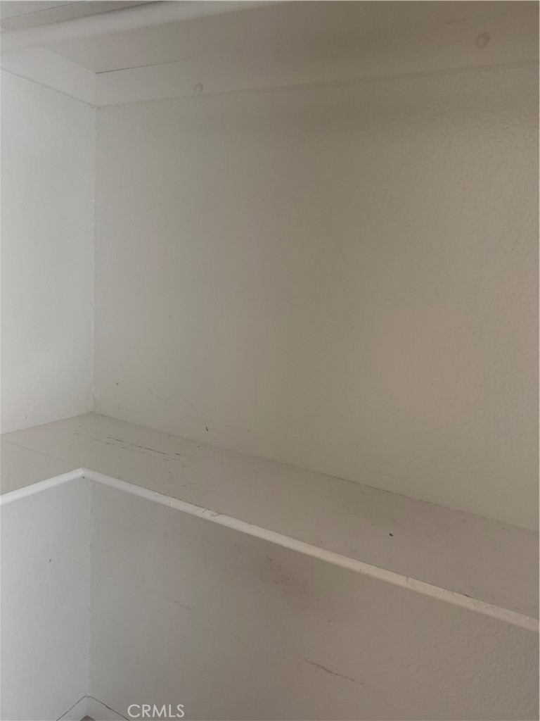 1015 N N Parton C Property Photo 5
