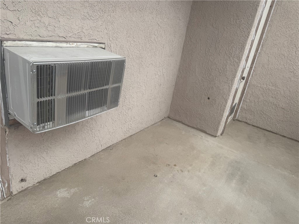 1015 N N Parton C Property Photo 9