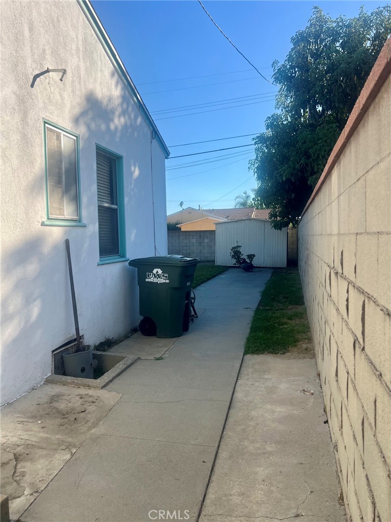 6072 Mckinley Ave. Property Photo 5