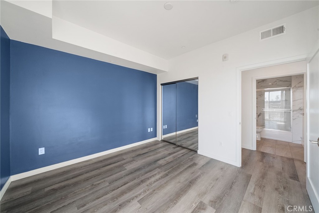 1055 S Serrano Avenue 403 Property Photo 18