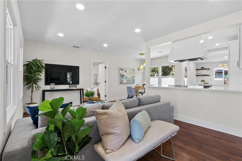 22910 Cabrillo Avenue Property Photo 3