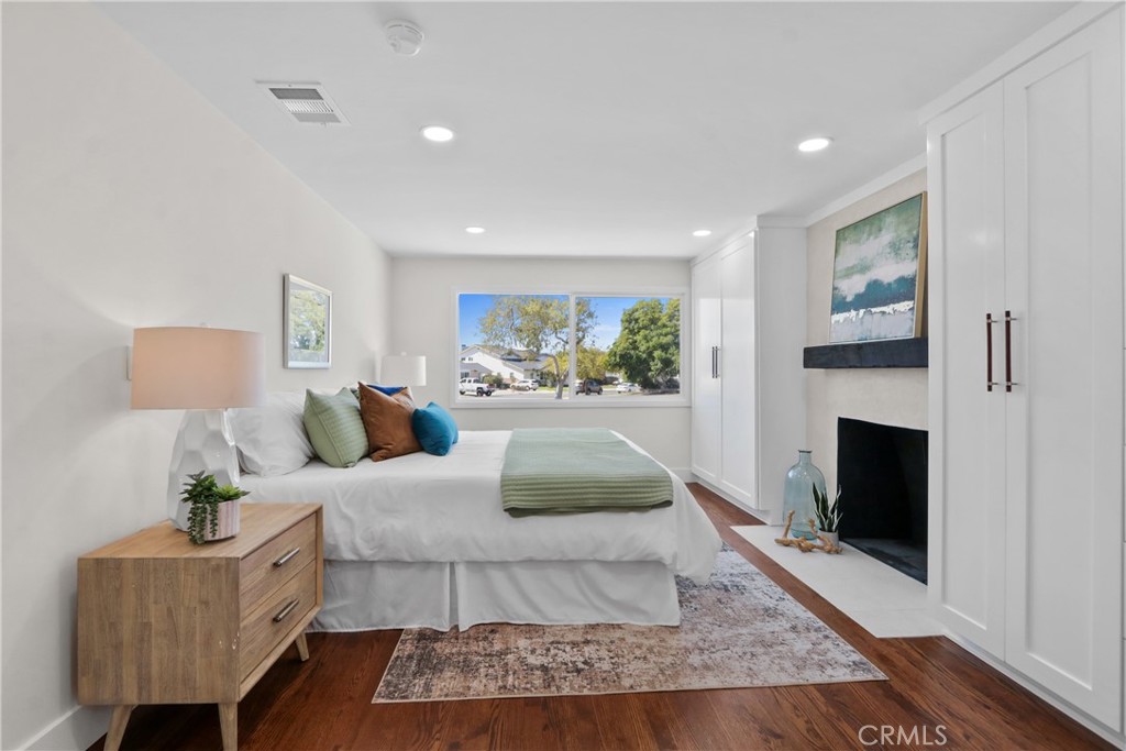 22910 Cabrillo Avenue Property Photo 13