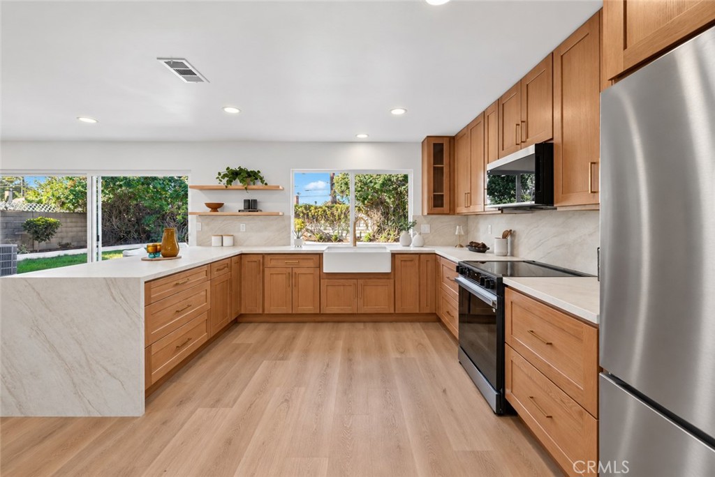 12417 Carolyn Property Photo 10