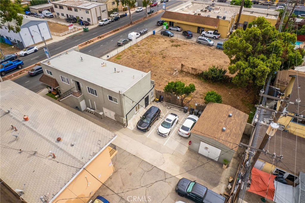 5949 Atlantic Avenue Property Photo 4
