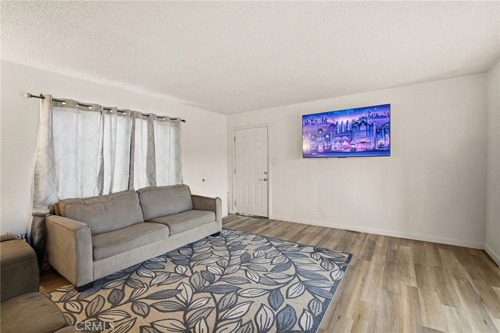 5949 Atlantic Avenue Property Photo 10