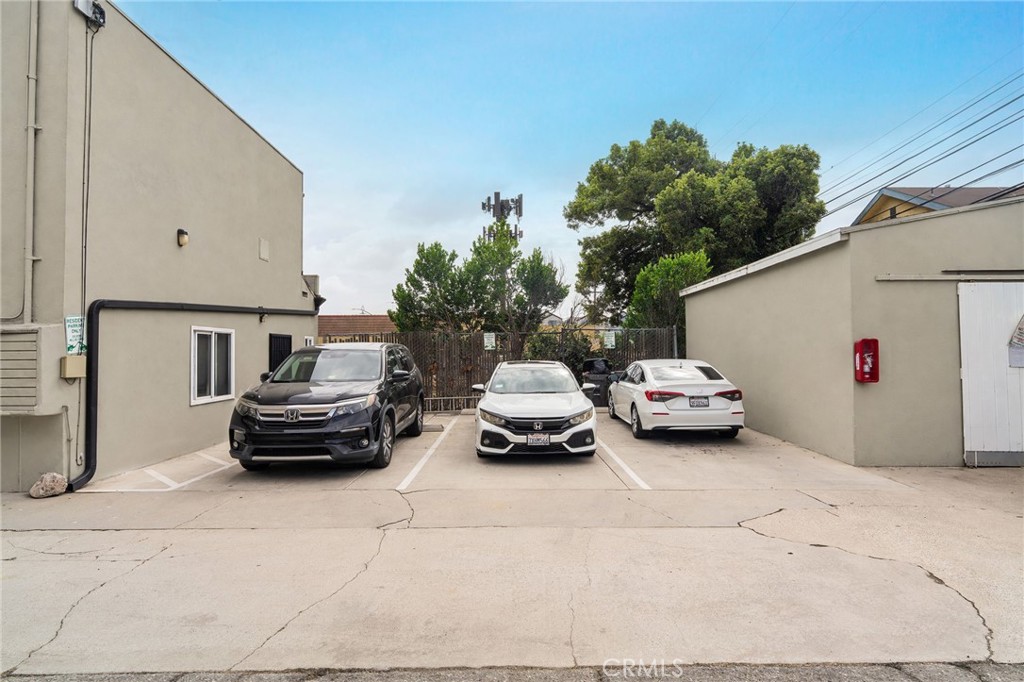 5949 Atlantic Avenue Property Photo 45