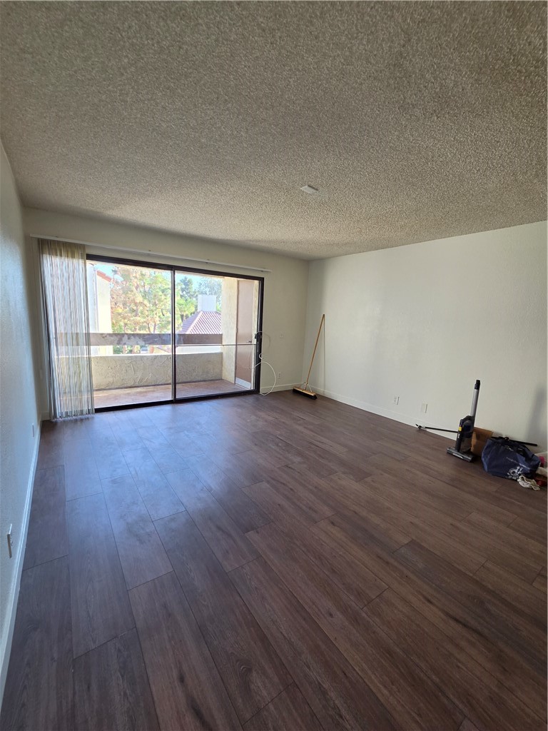 600 W 3rd Property Photo 8
