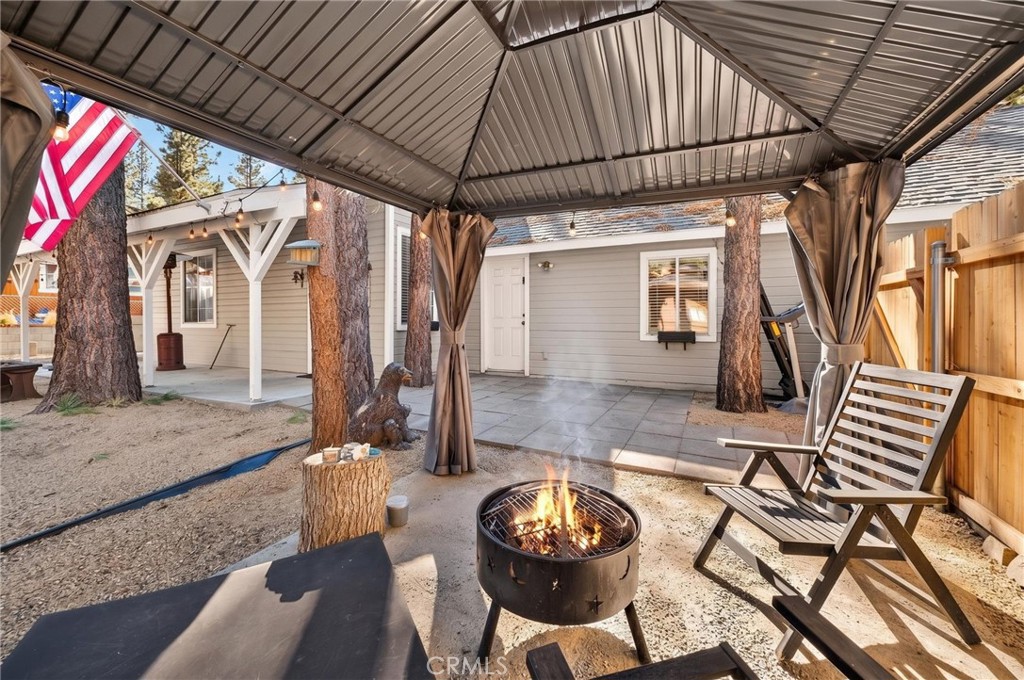 518 W Aeroplane Property Photo 10