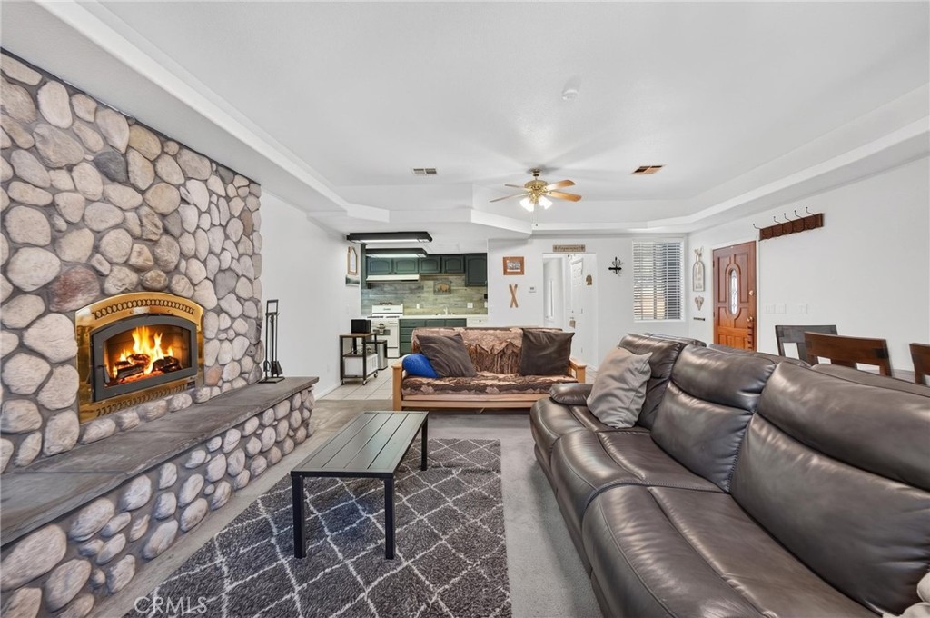 518 W Aeroplane Property Photo 22