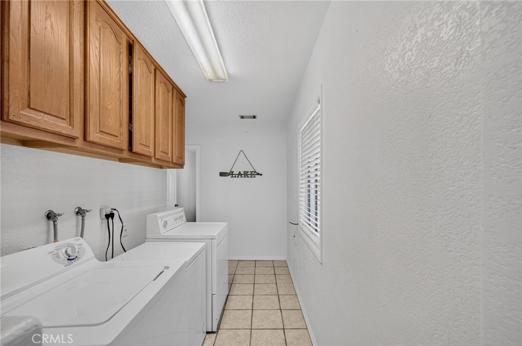 518 W Aeroplane Property Photo 30