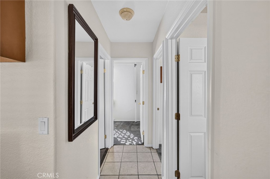 518 W Aeroplane Property Photo 32