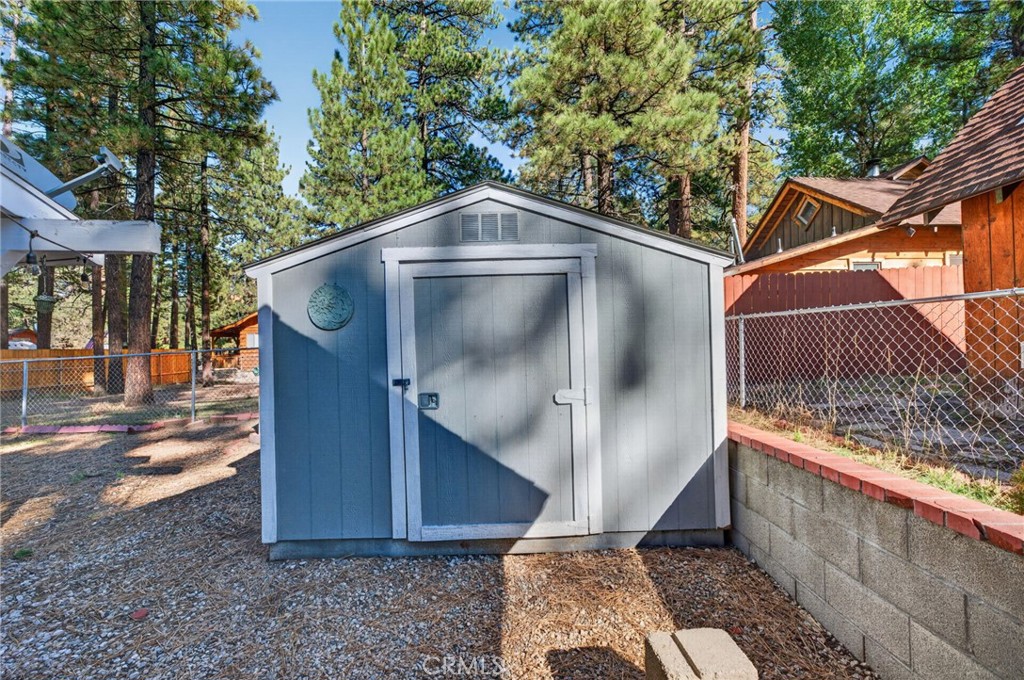 518 W Aeroplane Property Photo 40
