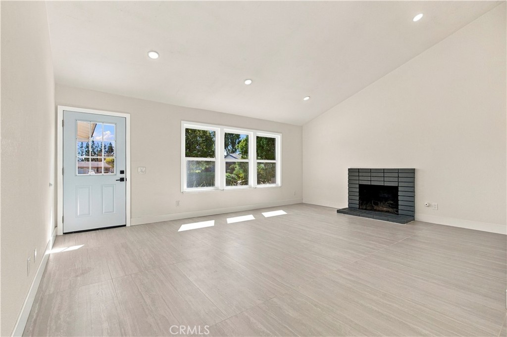 8028 Spinel Property Photo 4