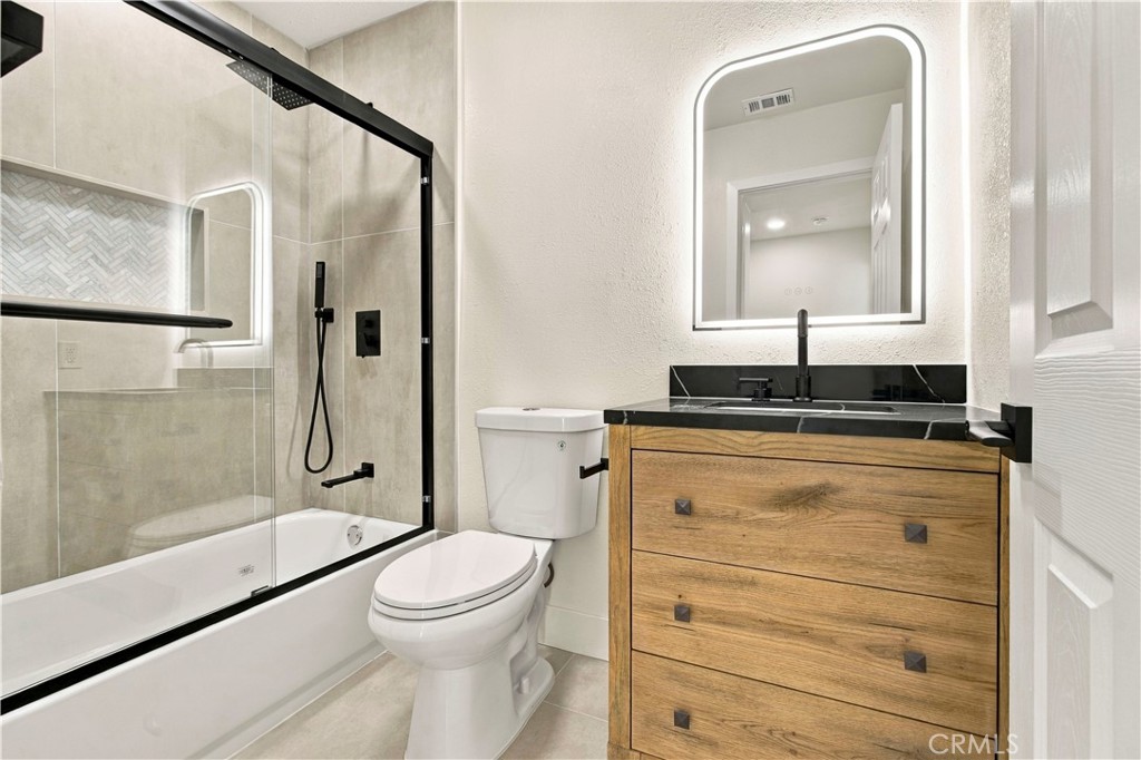 8028 Spinel Property Photo 10