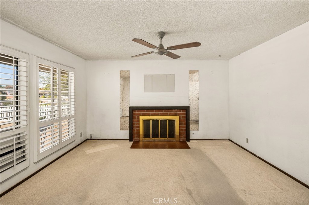 5362 Rutland Drive Property Photo 7