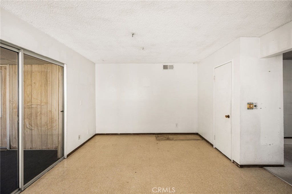 5362 Rutland Drive Property Photo 12