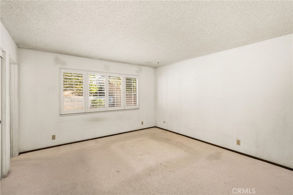 5362 Rutland Drive Property Photo 15