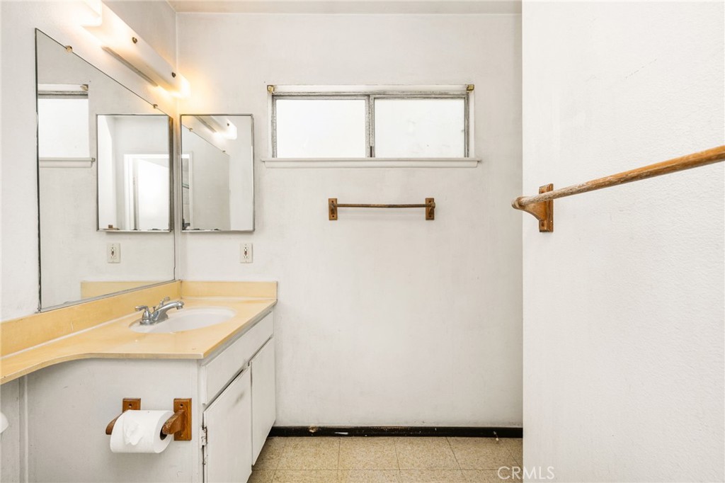 5362 Rutland Drive Property Photo 18