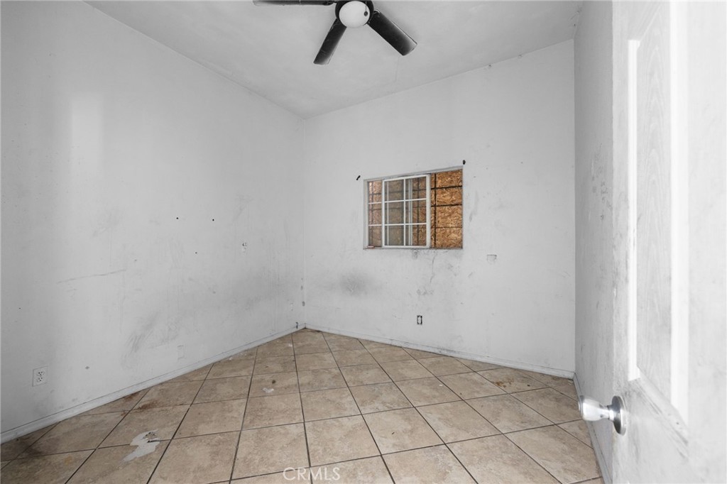 725 S Main Street Property Photo 26