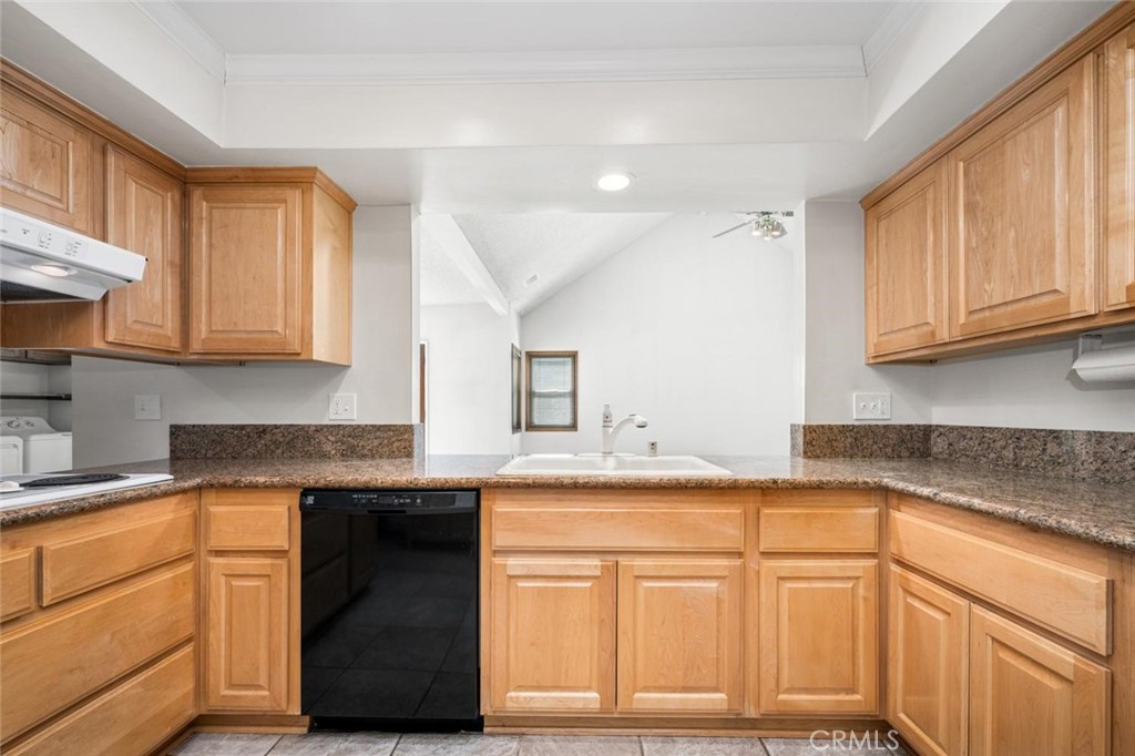 3082 Brimhall Drive Property Photo 15