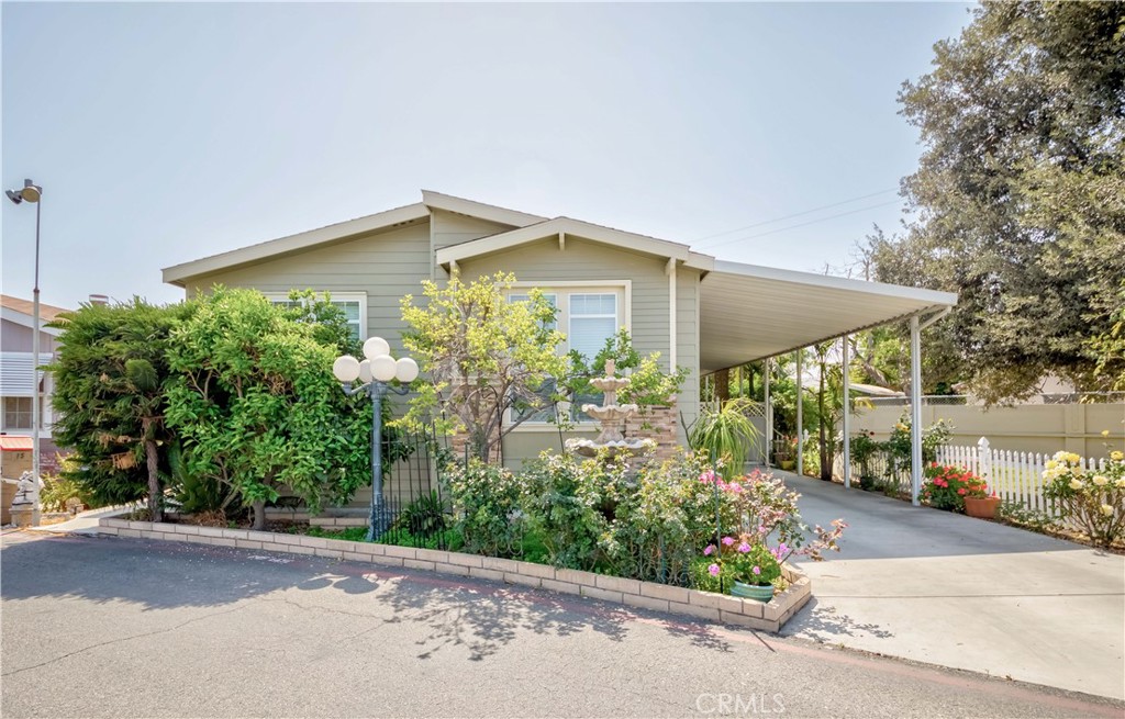 15 Pine Via Property Photo 1