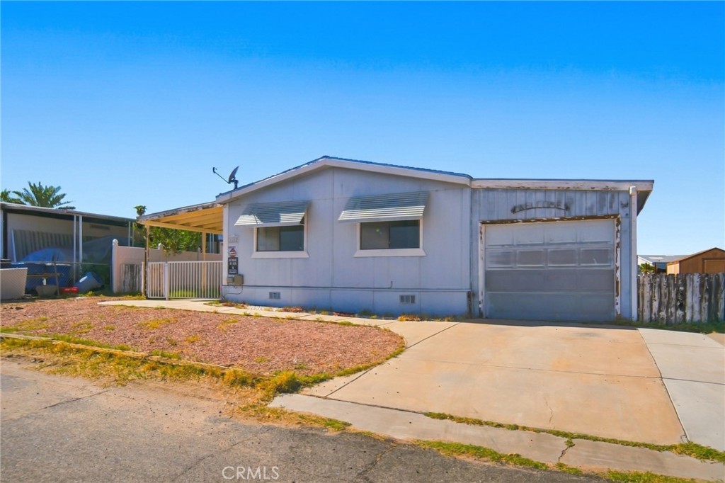 1212 Riverview Property Photo 1