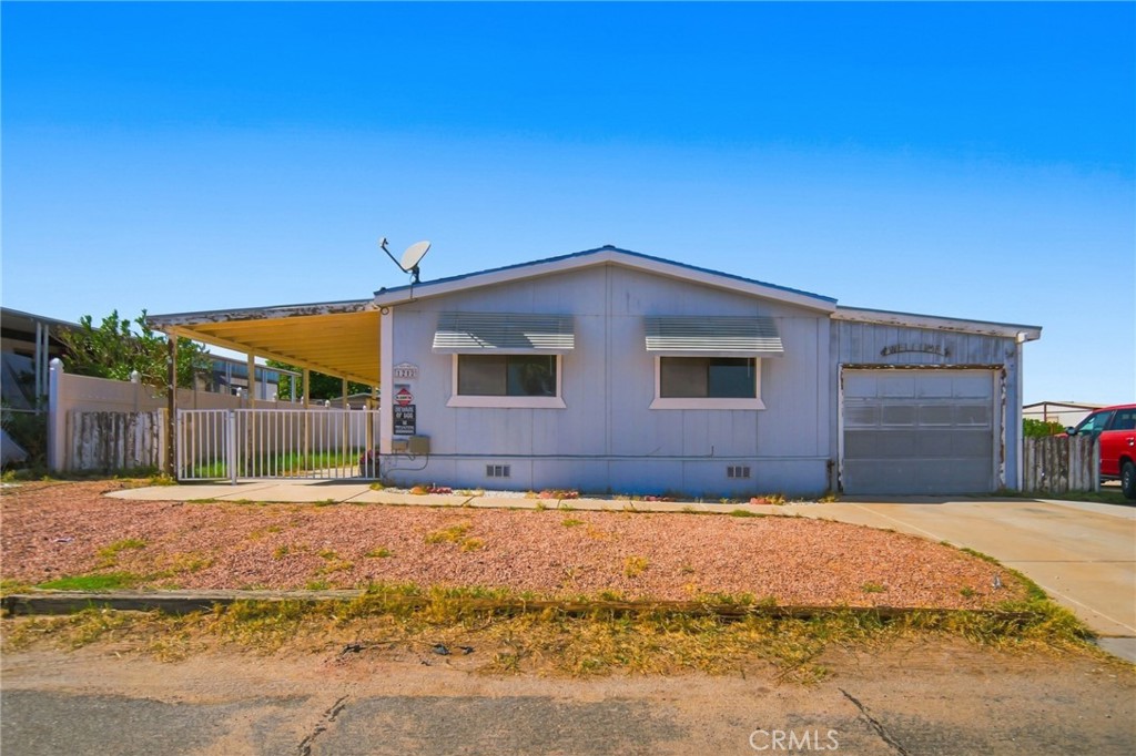 1212 Riverview Property Photo 4