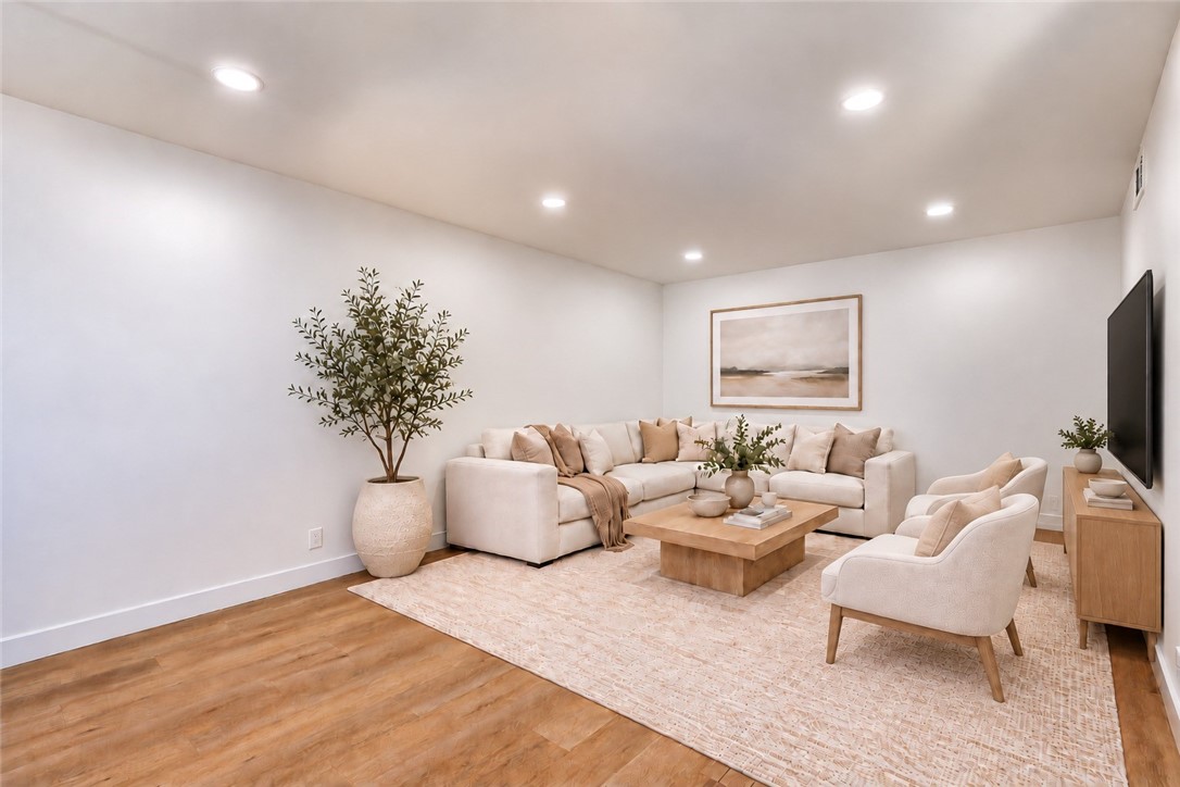 22965 Via Cereza Property Photo 7