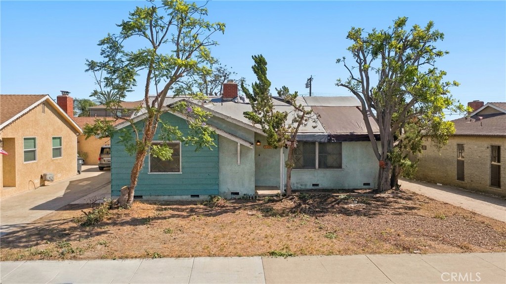 12532 Woodland Lane Property Photo 1