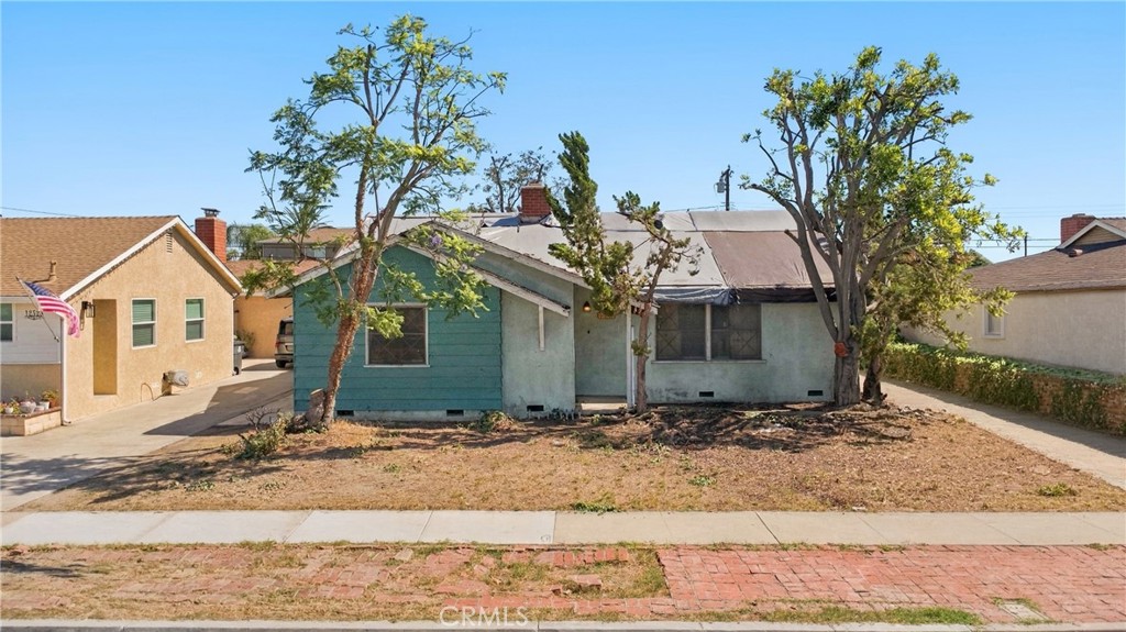 12532 Woodland Lane Property Photo 2