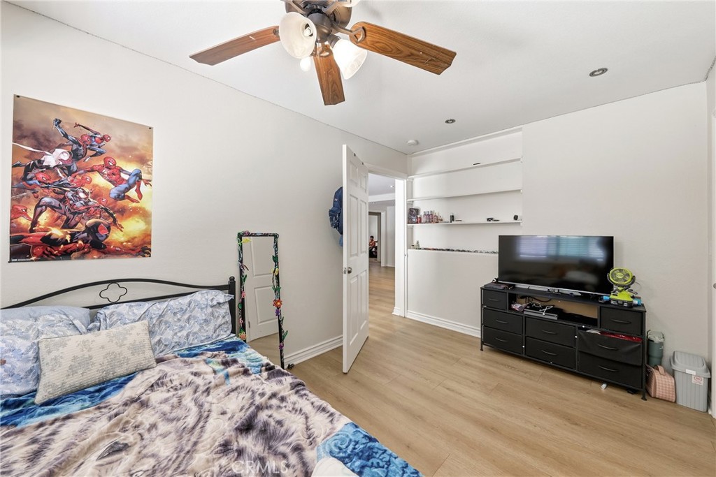 2542 N Pacific Property Photo 14