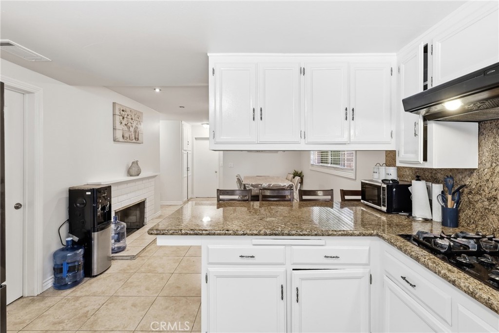 2542 N Pacific Property Photo 21