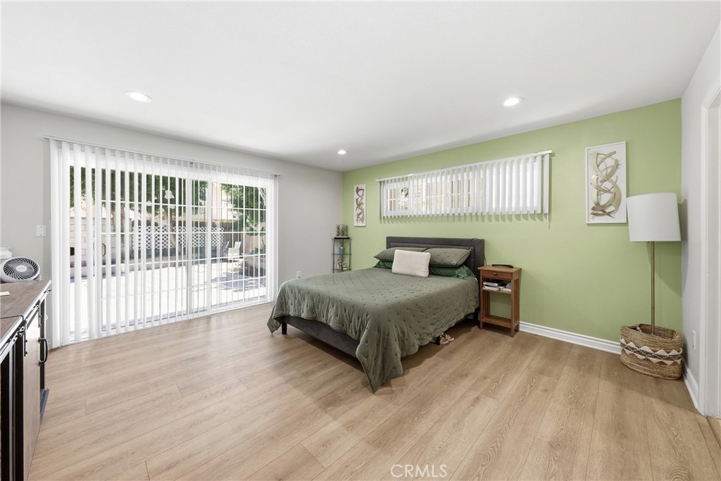 2542 N Pacific Property Photo 27