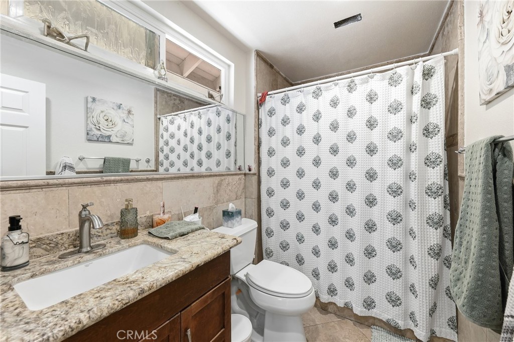 2542 N Pacific Property Photo 30
