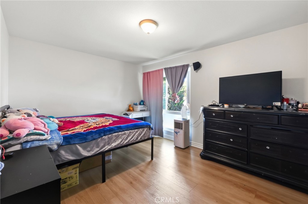 2542 N Pacific Property Photo 35