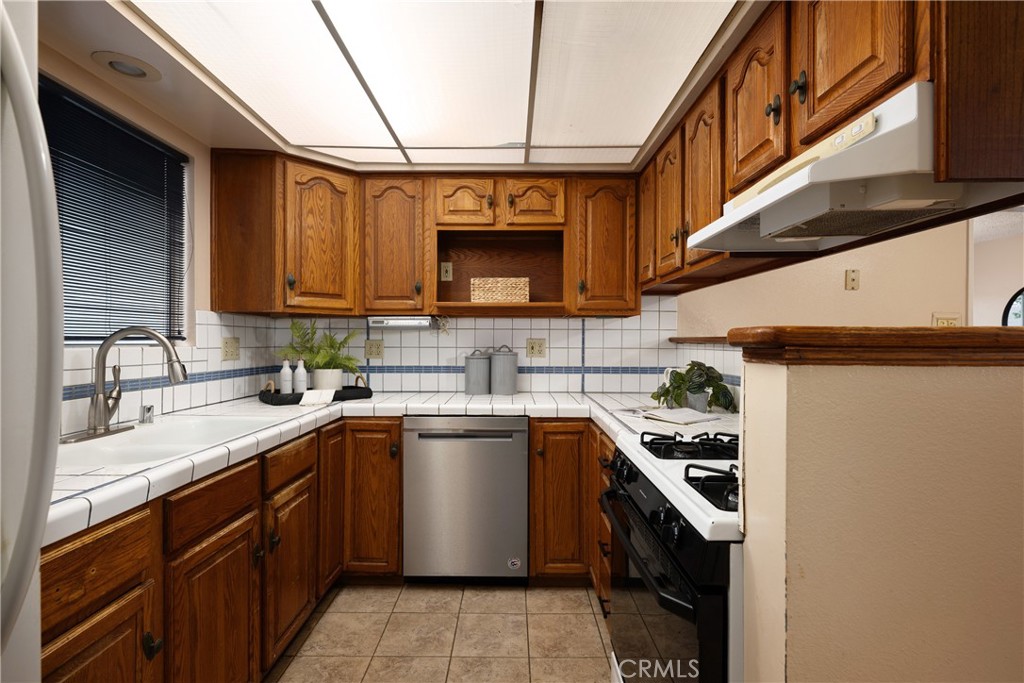 5623 Pimenta Property Photo 11