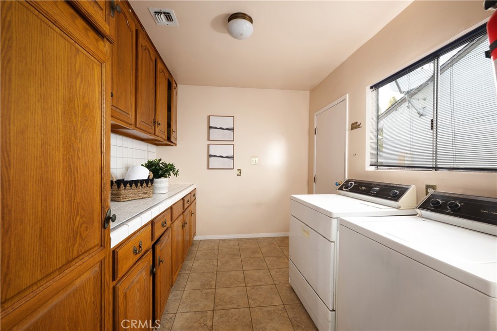 5623 Pimenta Property Photo 12