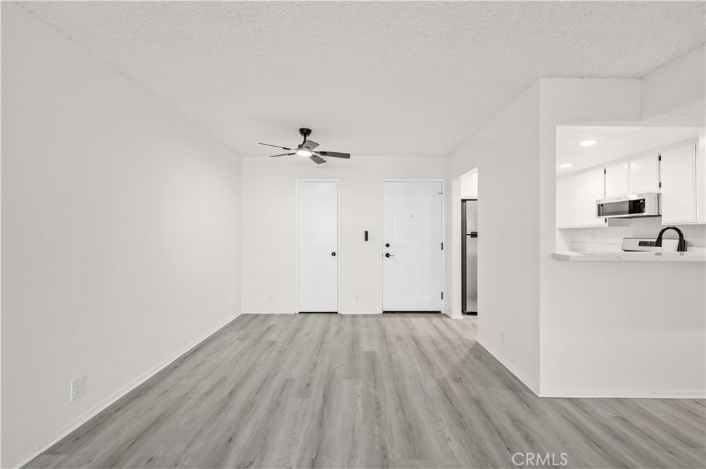 1903 Temple Avenue 210 Property Photo 16