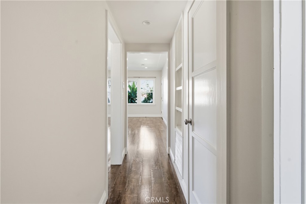 824 W Glenoaks Property Photo 15