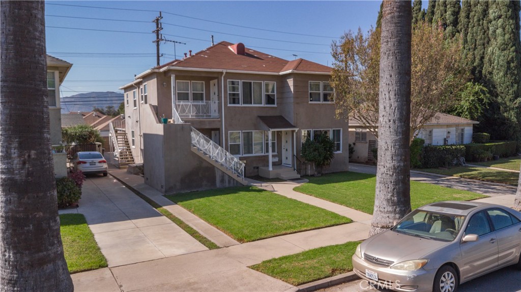 824 W Glenoaks Property Photo 43
