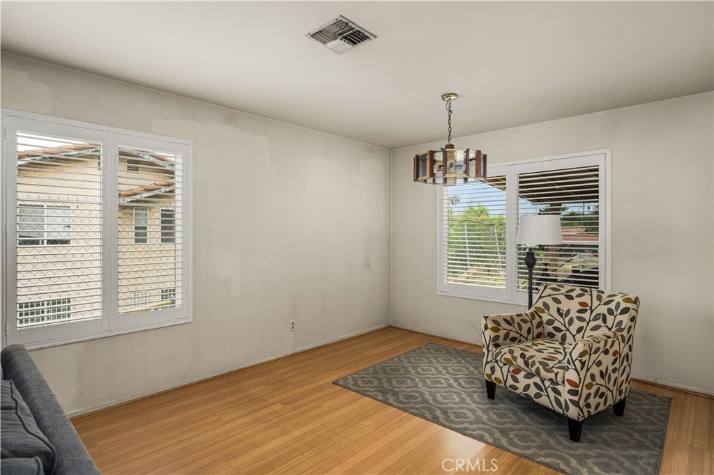 402 Greendale Drive Property Photo 4