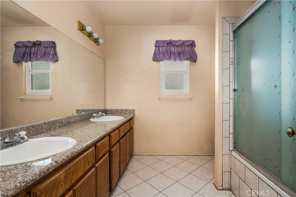 402 Greendale Drive Property Photo 24