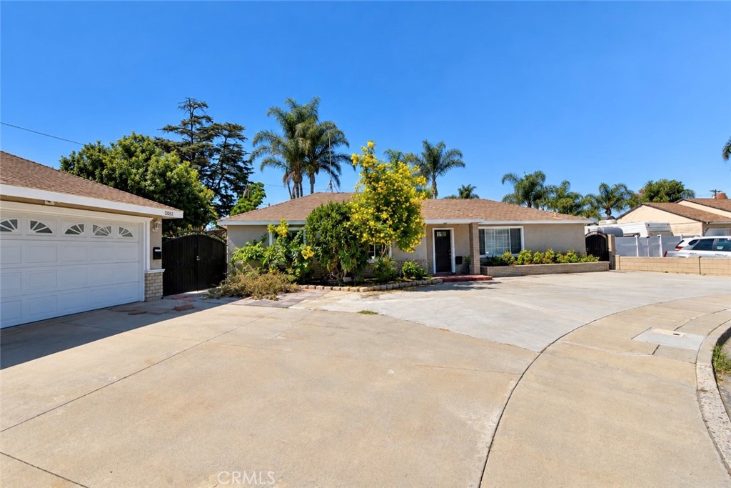 13281 Mono Place Property Photo 9