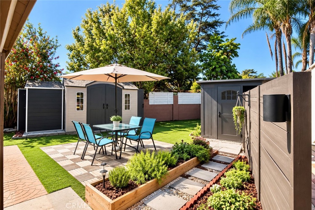 13281 Mono Place Property Photo 32