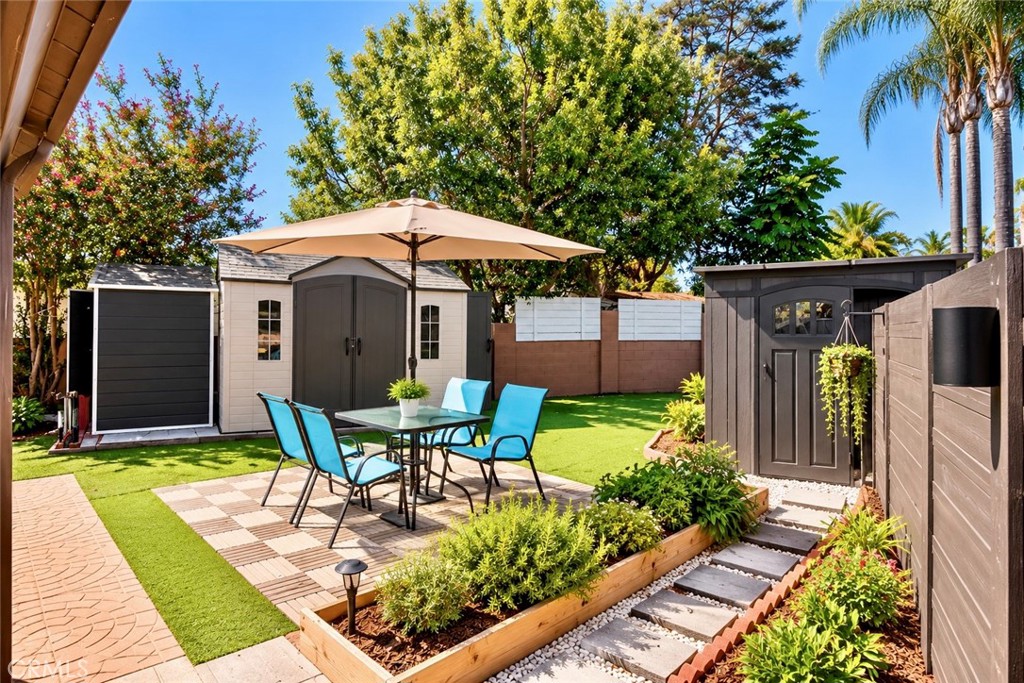 13281 Mono Place Property Photo 37