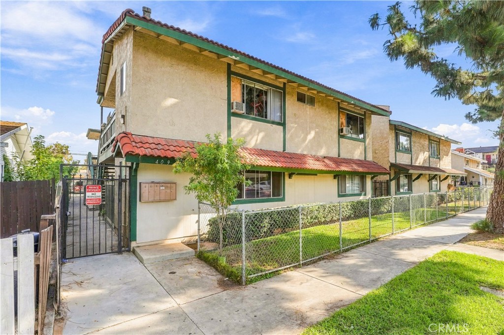 409 E Pine Street Property Photo 1